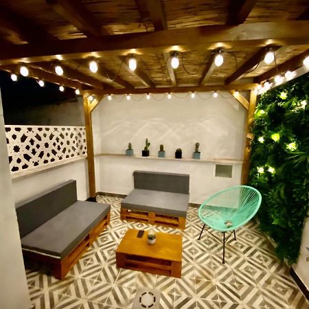 Precioso ático con terraza en el centro de Madrid Amazing penthouse in Madrid Center Apartamento Exterior foto